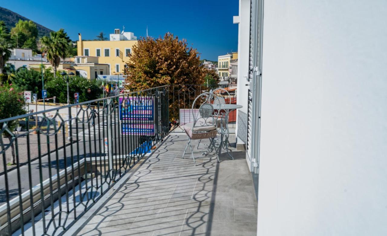 Alloggio Nuovissimo Al Centro E Rilassante ايسكيا المظهر الخارجي الصورة